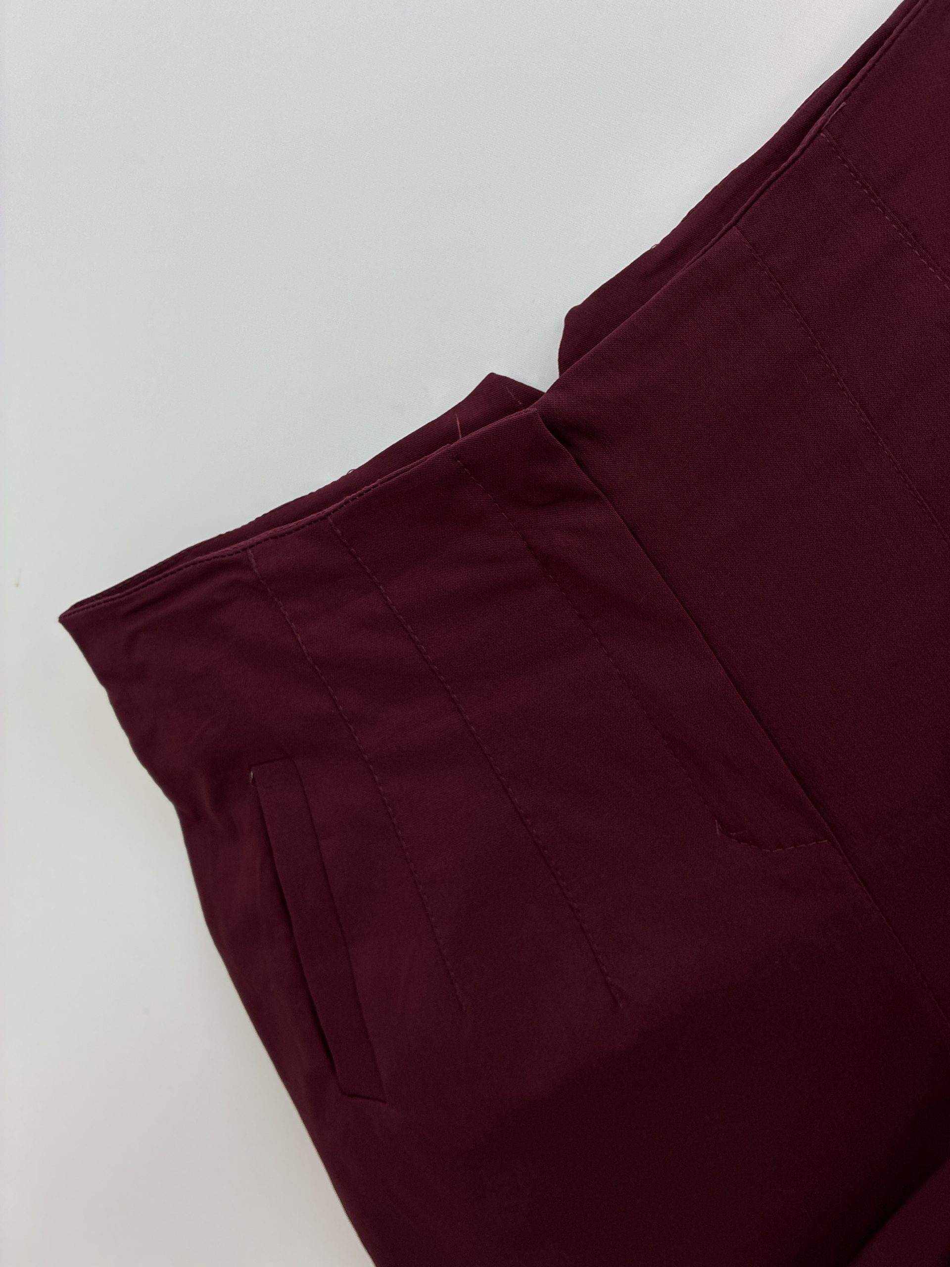PANTALÓN PINZA BURDEOS TALLA 48/50 - Imagen 4